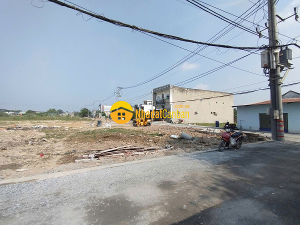 Bán đất thổ hẻm nhựa 6m, có lề, kênh tiêu bà điểm 1, bà điểm, hóc môn, 106m2, ngang 5m, giá rẻ