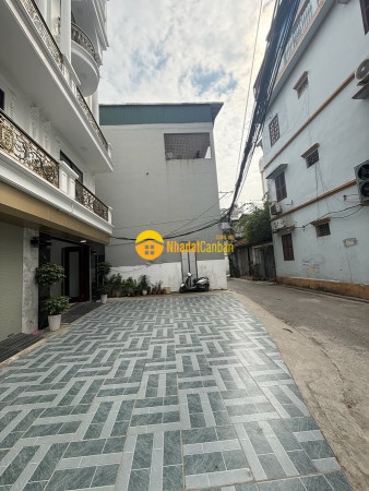 Nhà tư đình kinh doanh đỉnh đón sóng cầu trần hưng đạo