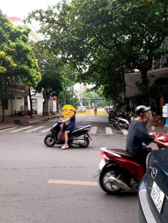 Bán nhà lê hồng phong hà đông, diện tích 43m vài bước ra phố, full nội thất chỉ hơn 2 tỷ