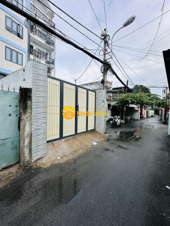 Mặt tiền gò vấp giáp bình thạnh 200m2 vuông vức chỉ 18 tỷ