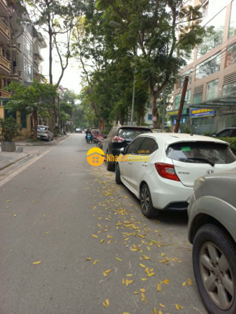 Bán nhà kđt định công hoàng mai, 5 tầng thang máy, phân lô đường ô tô rộng, kinh doanh.